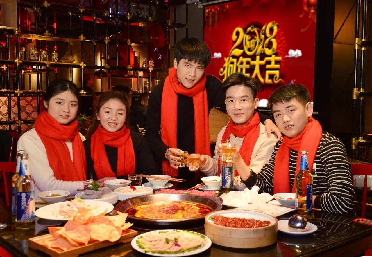 【三亿官网】—我们到底为什么必须还要回家过年？！文末领奖哦~