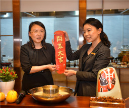 跨界碰撞：三亿官网火锅快闪店落户成都百悦希尔顿逸林酒店