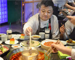公认好吃的四川火锅,三亿官网清油火锅因何上榜?